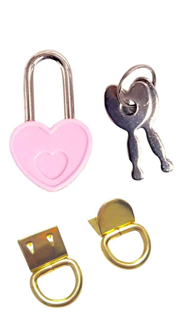 Candado de corazon con juego de llaves y par de herrajes