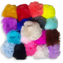 Llaveros de peluche de colores