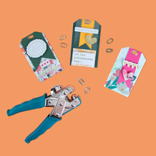 We R Crop-A-Dile Oval Eyelets, 50 pack (DORADOS) + We R Makers Oval Crop-A-Dile Punch and Eyelet Setter